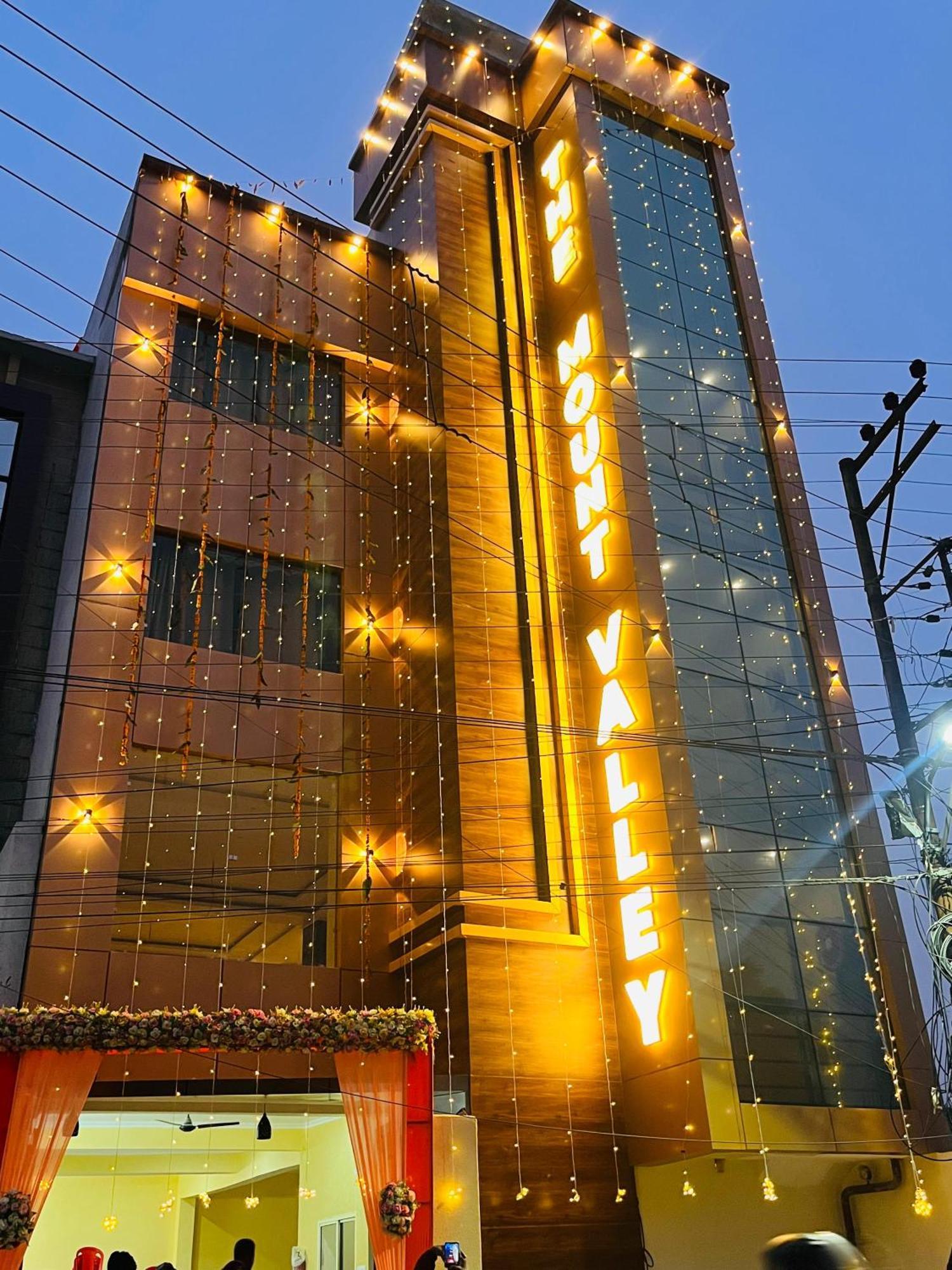 The Mount Valley Haldwāni Exterior foto
